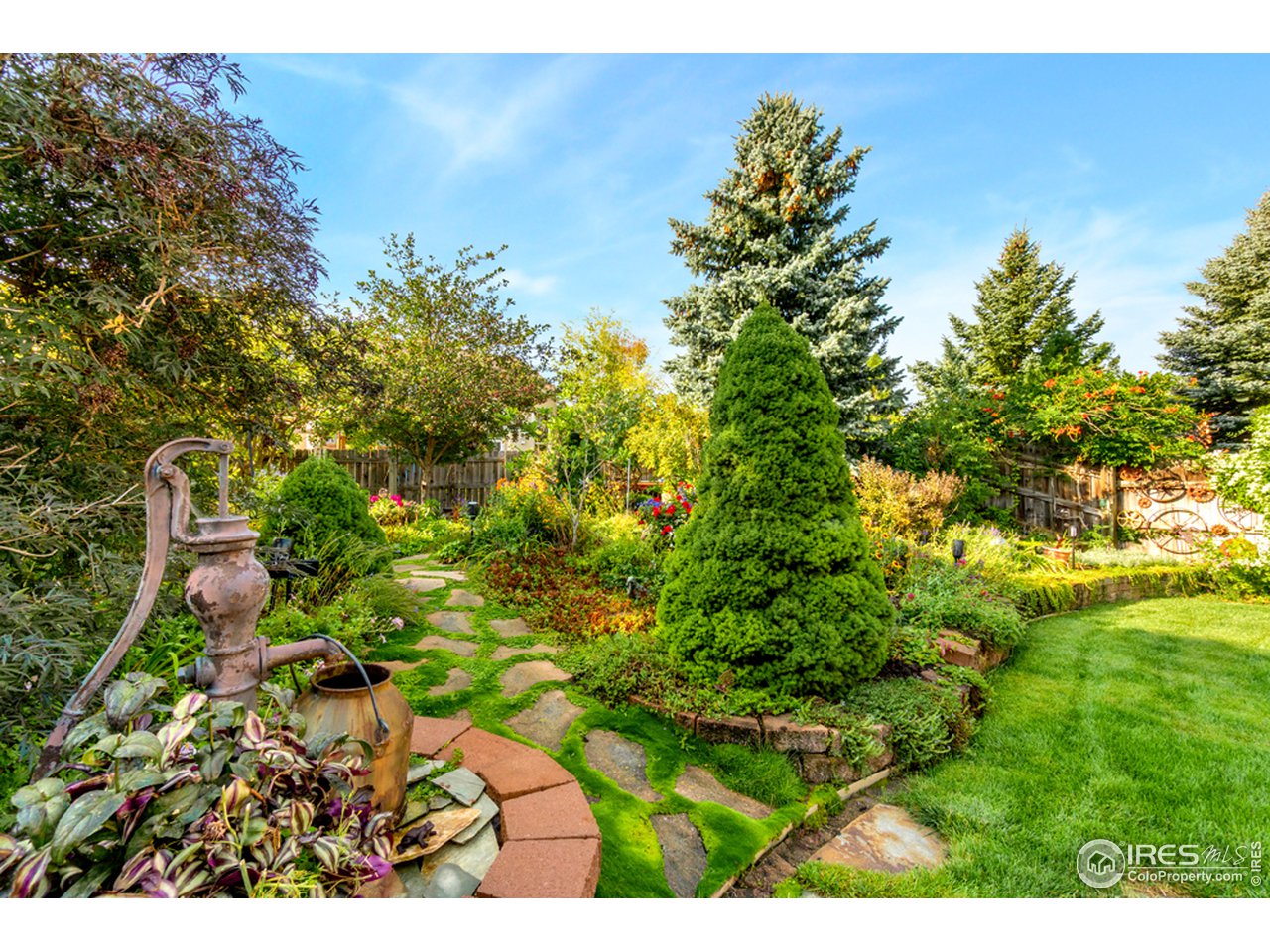 4258 Morning Glory Road Fort Collins, CO 80526 - Photo 7 of 36 Amazing garden and landscaping