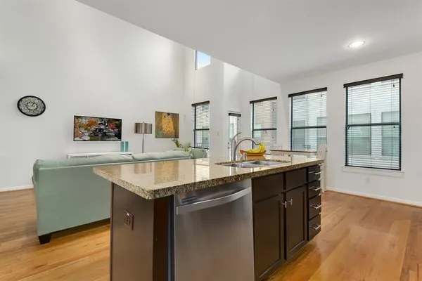 $2,800 | 1841 Radcliffe Street, Houston, TX 77007