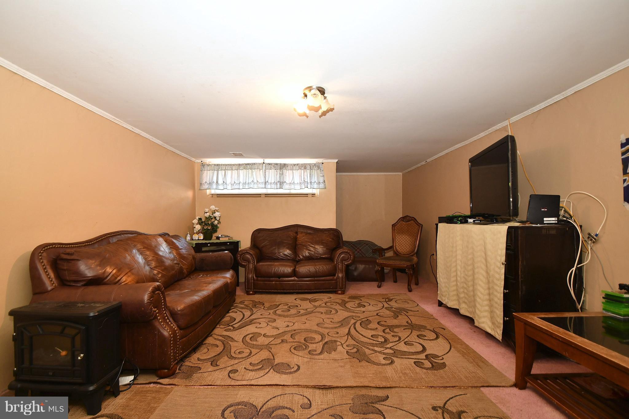 6823 Barnett Road Baltimore, MD 21239 - Photo 28 of 34 Family Room