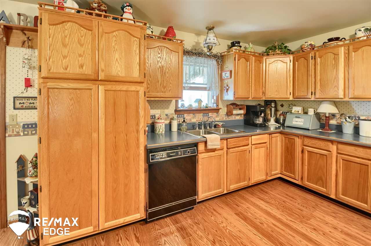 2171 East Frances Road Clio, MI 48420 - Photo 6 of 50 31388388-5.JPG