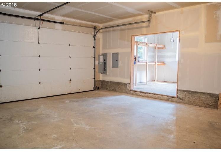 227 Simmons Road Kalama, WA 98625 - Photo 10 of 12 Gallery Image 10