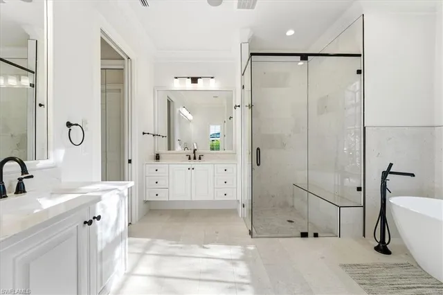 $1,345,000 | 4785 Kittiwake Court, Naples, FL 34119