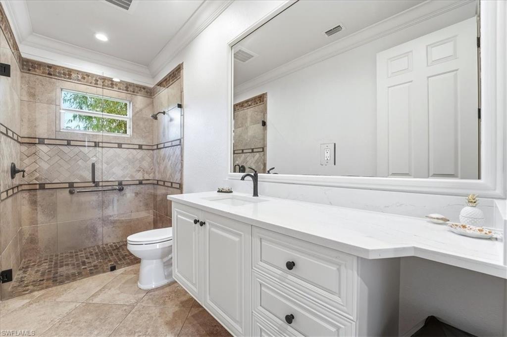 4785 Kittiwake Court Naples, FL 34119 - Photo 25 of 39