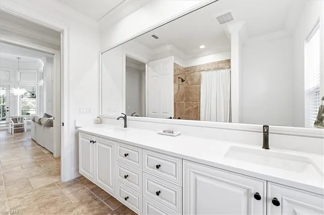 $1,345,000 | 4785 Kittiwake Court, Naples, FL 34119