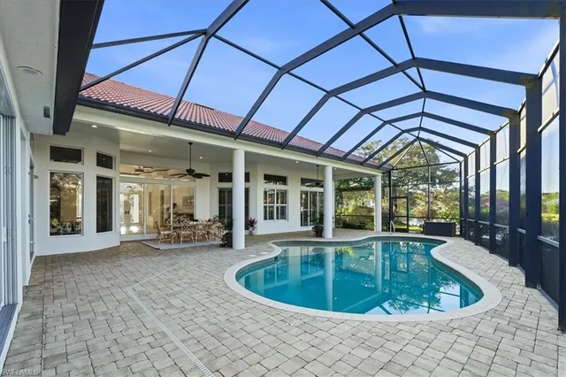 $1,345,000 | 4785 Kittiwake Court, Naples, FL 34119