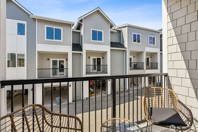 $2,745 | 26260 Dungeness Avenue Northeast, Kingston, WA 98346