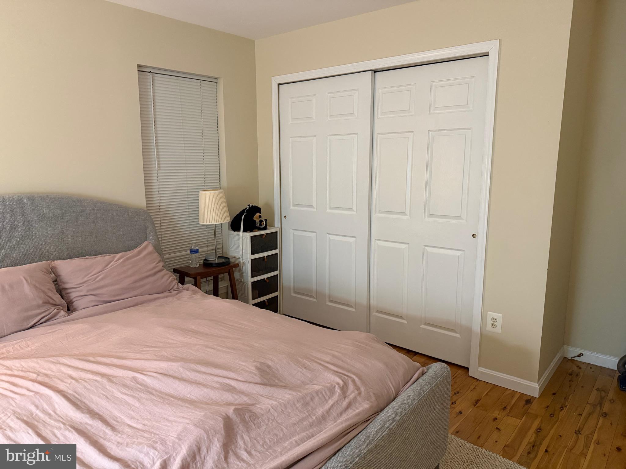 4126 Timber Log Way Fairfax, VA 22030 - Photo 8 of 10