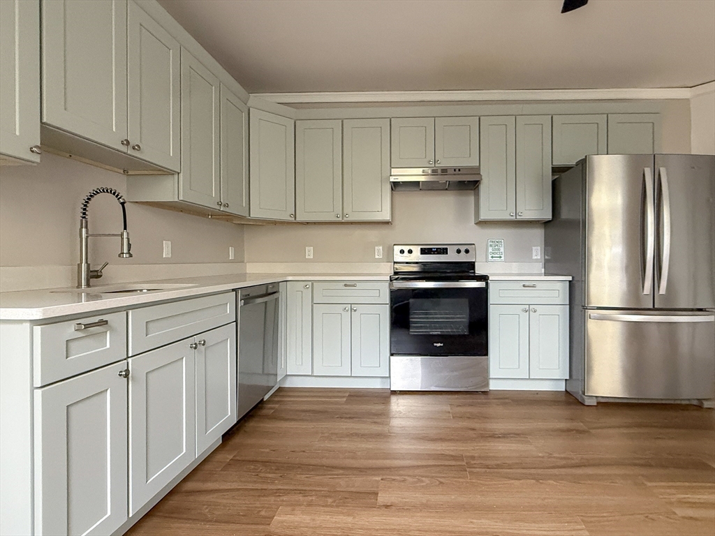 20 Alexander Street Framingham, MA 01702 - Photo 6 of 33