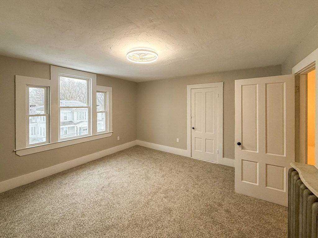 20 Alexander Street Framingham, MA 01702 - Photo 10 of 33