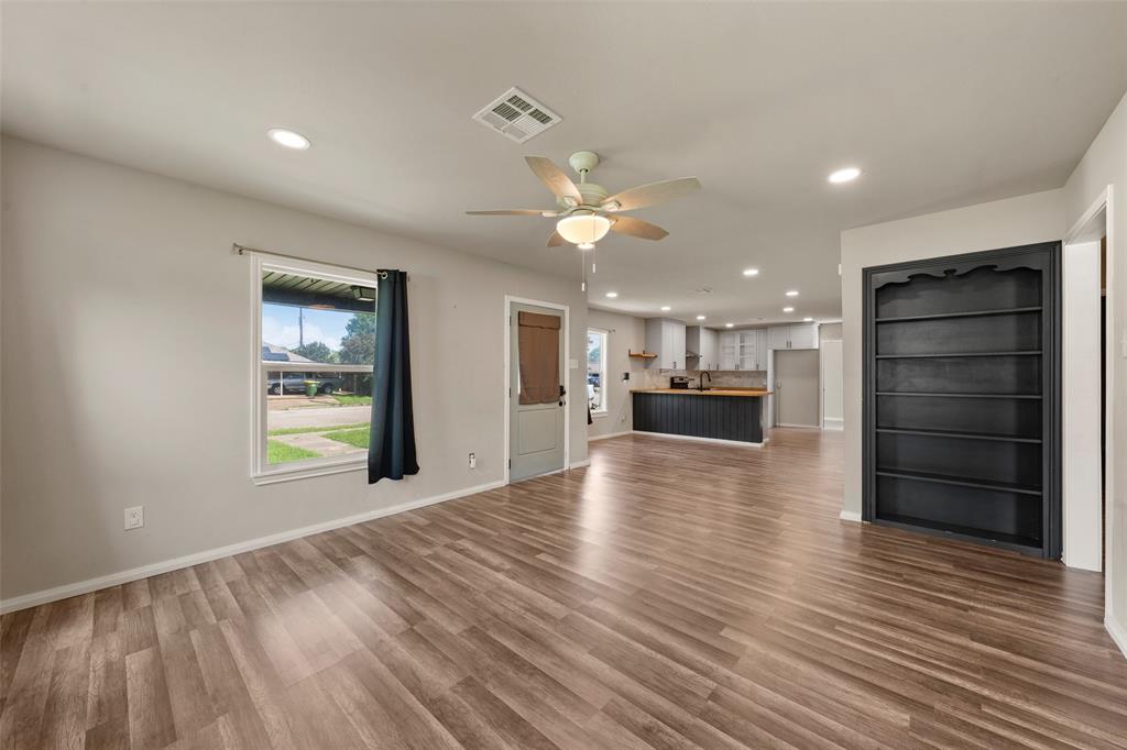 3607 Wheeler Street Waco, TX 76705 - Photo 4 of 19