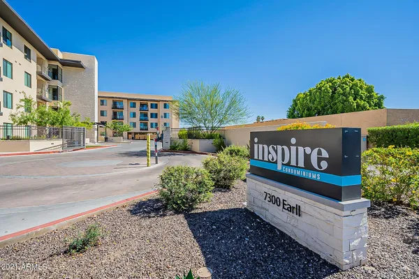 $1,925 | 7300 East Earll Drive, Unit 1016, Scottsdale, AZ 85251