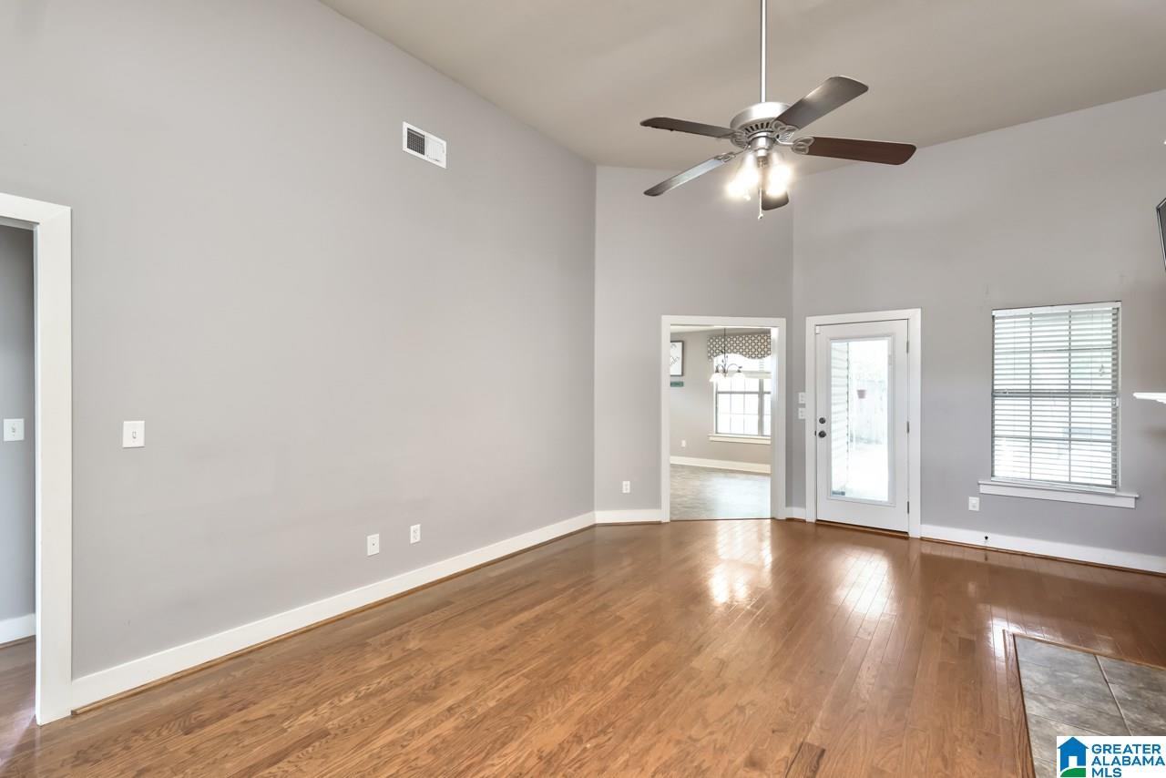 134 Falling Waters Lane Alabaster, AL 35114 - Photo 10 of 28