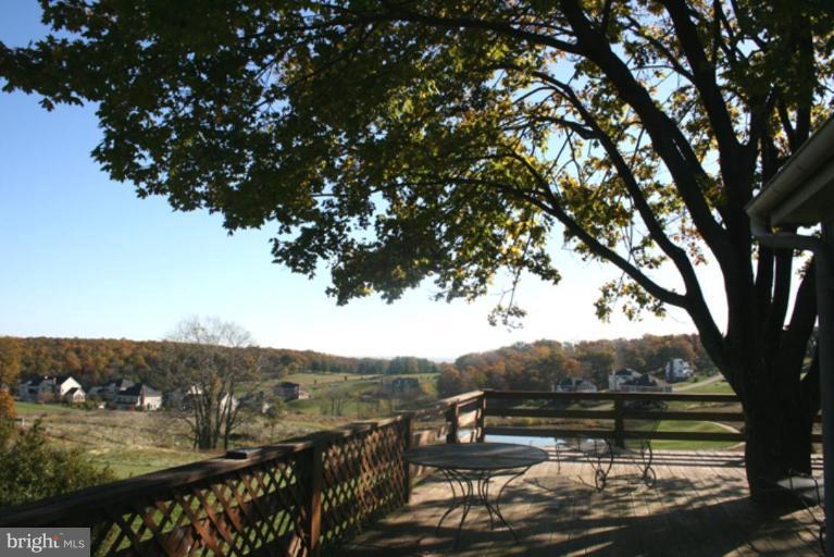 40694 Farm Market Road Leesburg, VA 20176 - Photo 6 of 30 a view of city with mountain