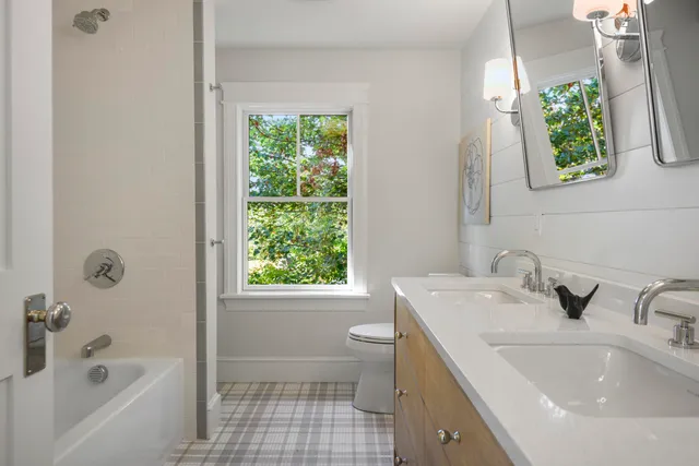 $1,775,000 | 63 Cloyster Road, South Portland, ME 04106