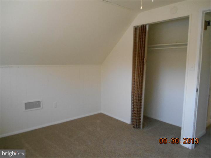37 Verdant Road Levittown, PA 19057 - Photo 3 of 12