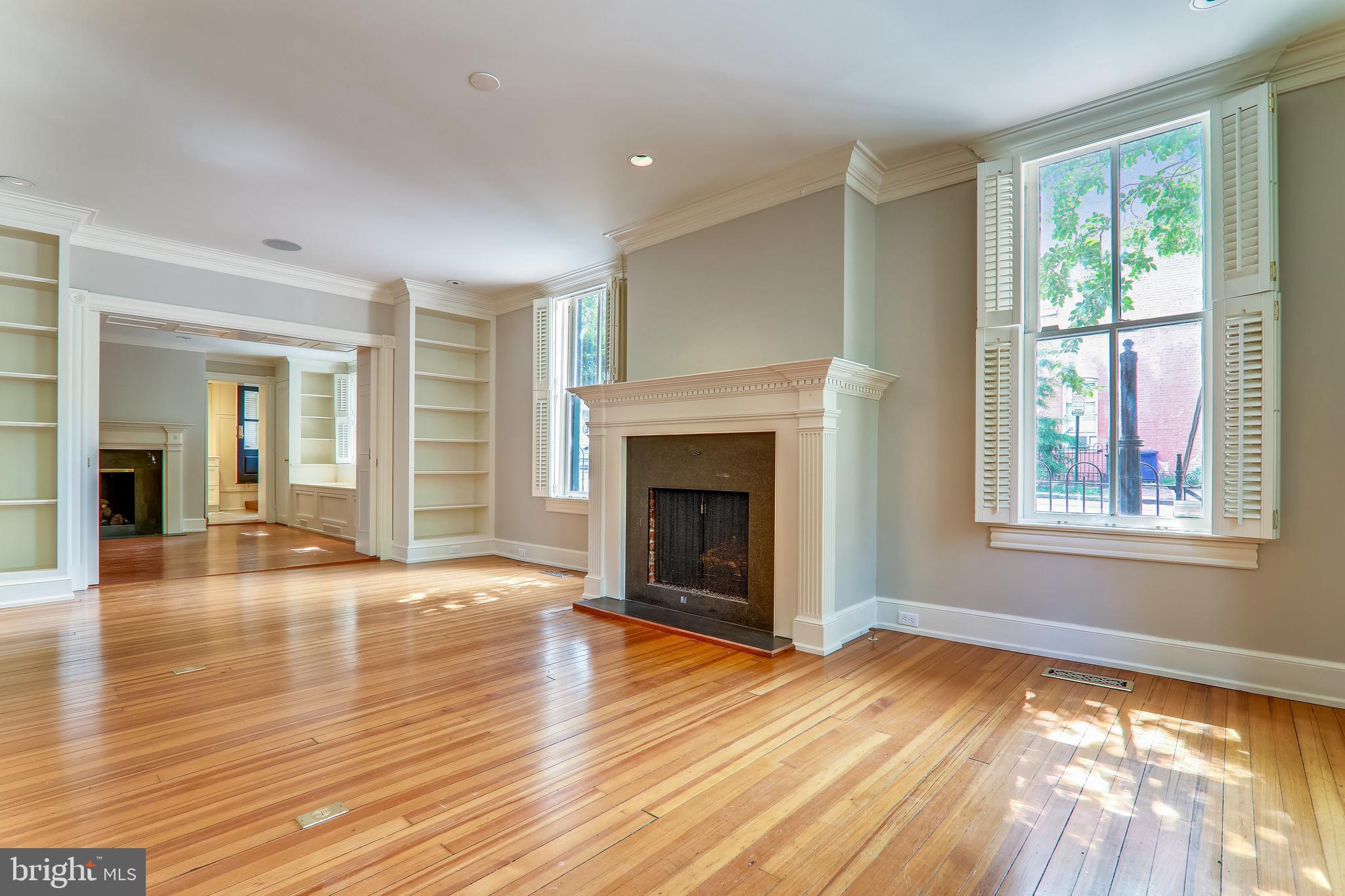 3340 N Street Northwest Washington, DC 20007 - Photo 2 of 31 Living Room