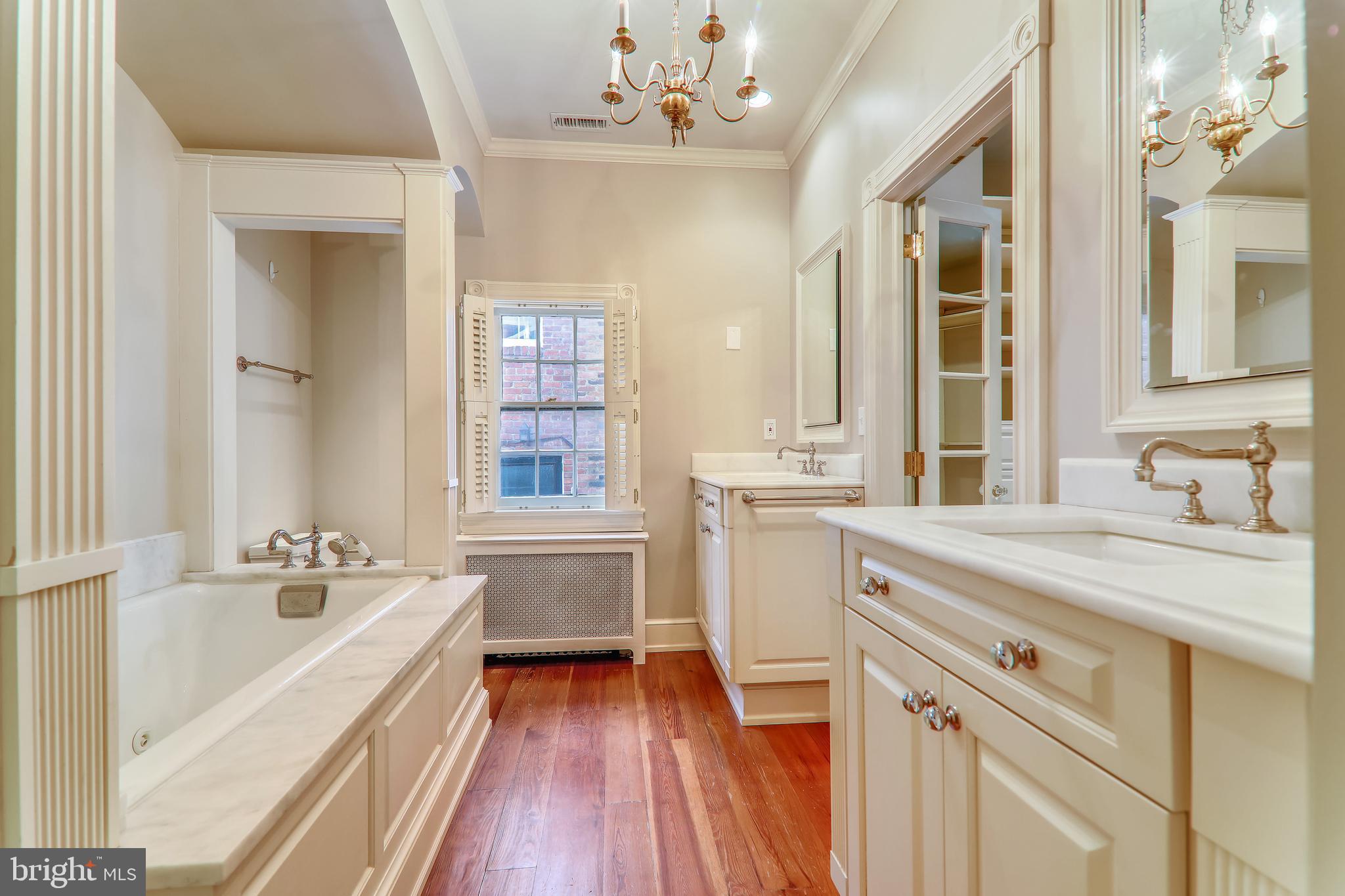 3340 N Street Northwest Washington, DC 20007 - Photo 12 of 31 Owner''s Suite Bath