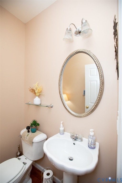 110 Jesse's Way Farmville, VA 23901 - Photo 26 of 56 a bathroom with a sink mirror and toilet