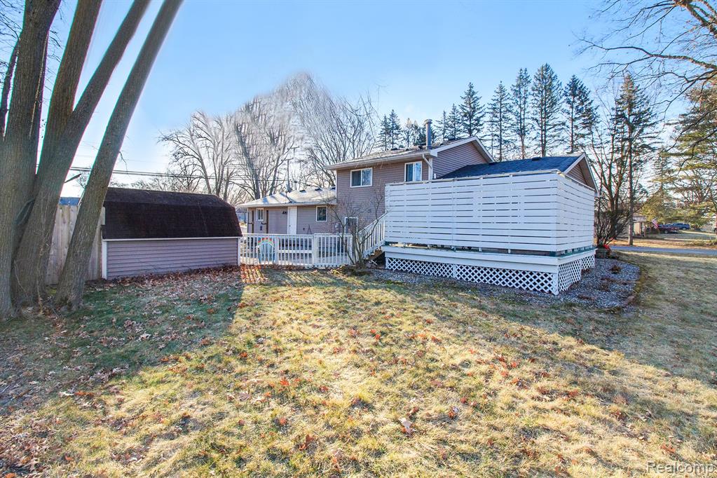 1700 Ladd Road Wolverine Lake, MI 48390 - Photo 29 of 29