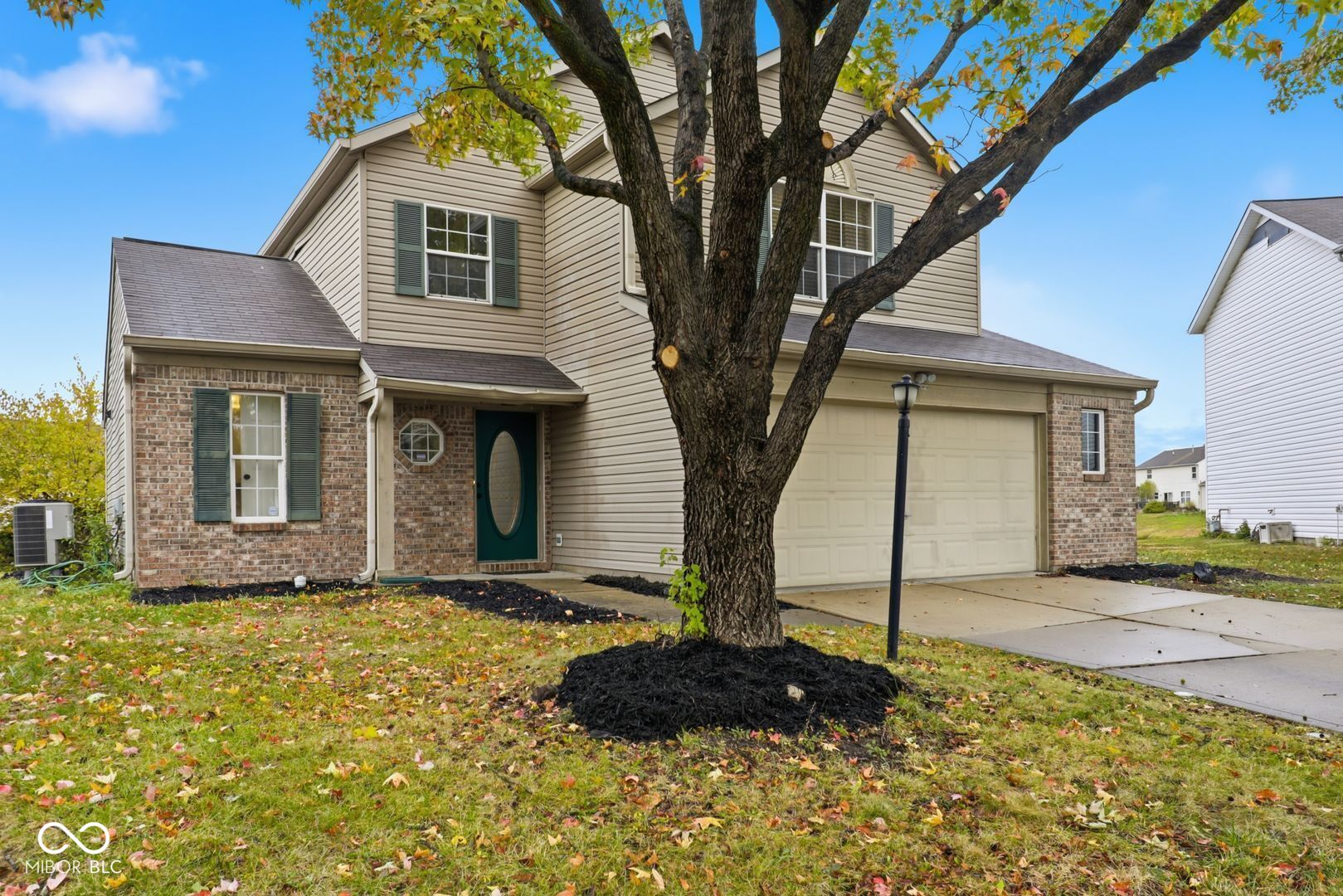 3211 Waterloo Circle Indianapolis, IN 46268 - Photo 2 of 21