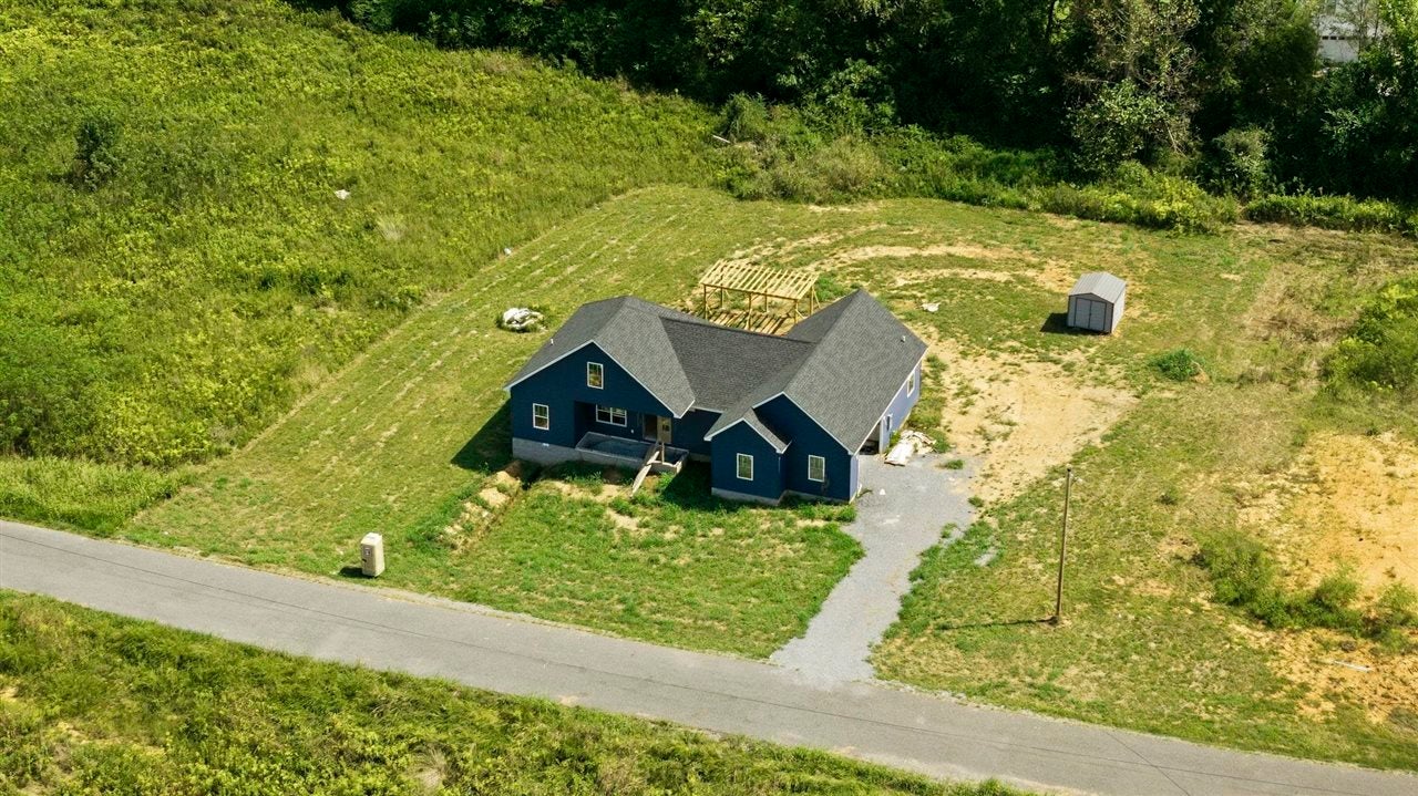 68 Quail Ridge Road Scottsville, KY 42164 - Photo 4 of 32 Gallery Image 4
