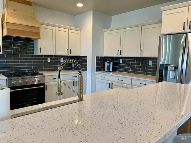 $3,500 | 55 North Caracaras Way, Eagle, ID 83616