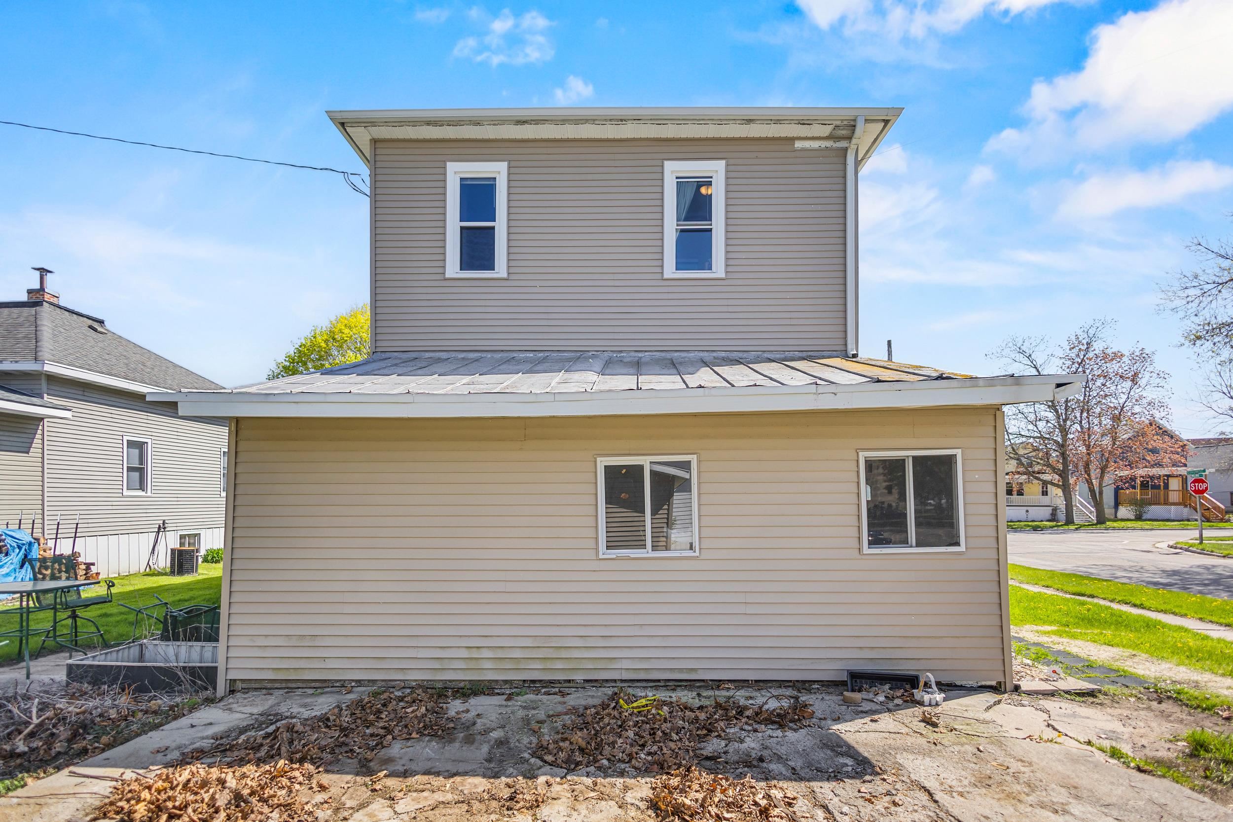 303 Congress Street Oconto, WI 54153 - Photo 31 of 46