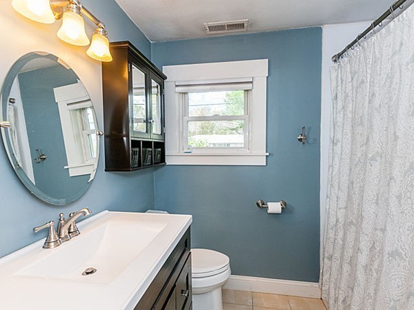 54 Ruthellen Road Bellingham, MA 02019 - Photo 20 of 27 Gallery Image 20