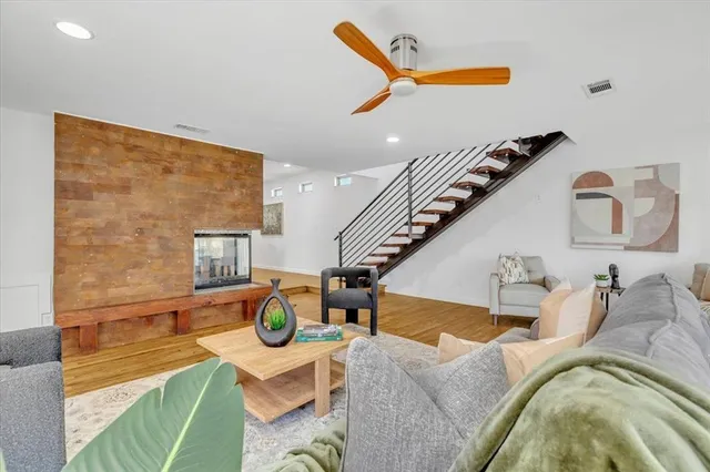 $740,000 | 9918 Coldwater Circle, Dallas, TX 75228