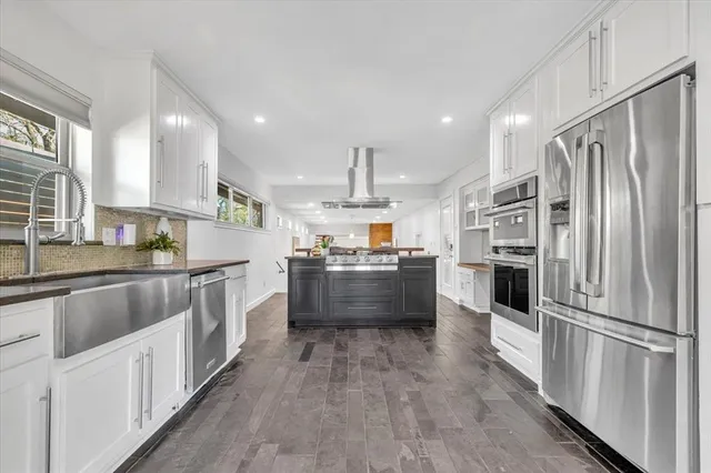 $740,000 | 9918 Coldwater Circle, Dallas, TX 75228