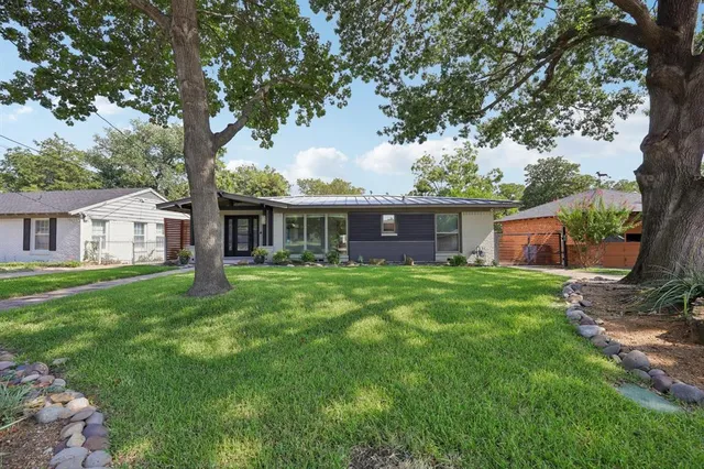 $740,000 | 9918 Coldwater Circle, Dallas, TX 75228