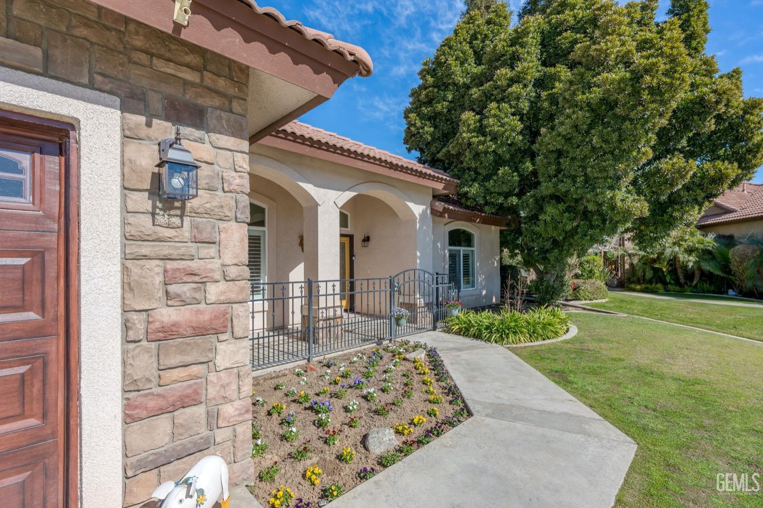 Undisclosed Address Bakersfield, CA 93312 - Photo 4 of 46