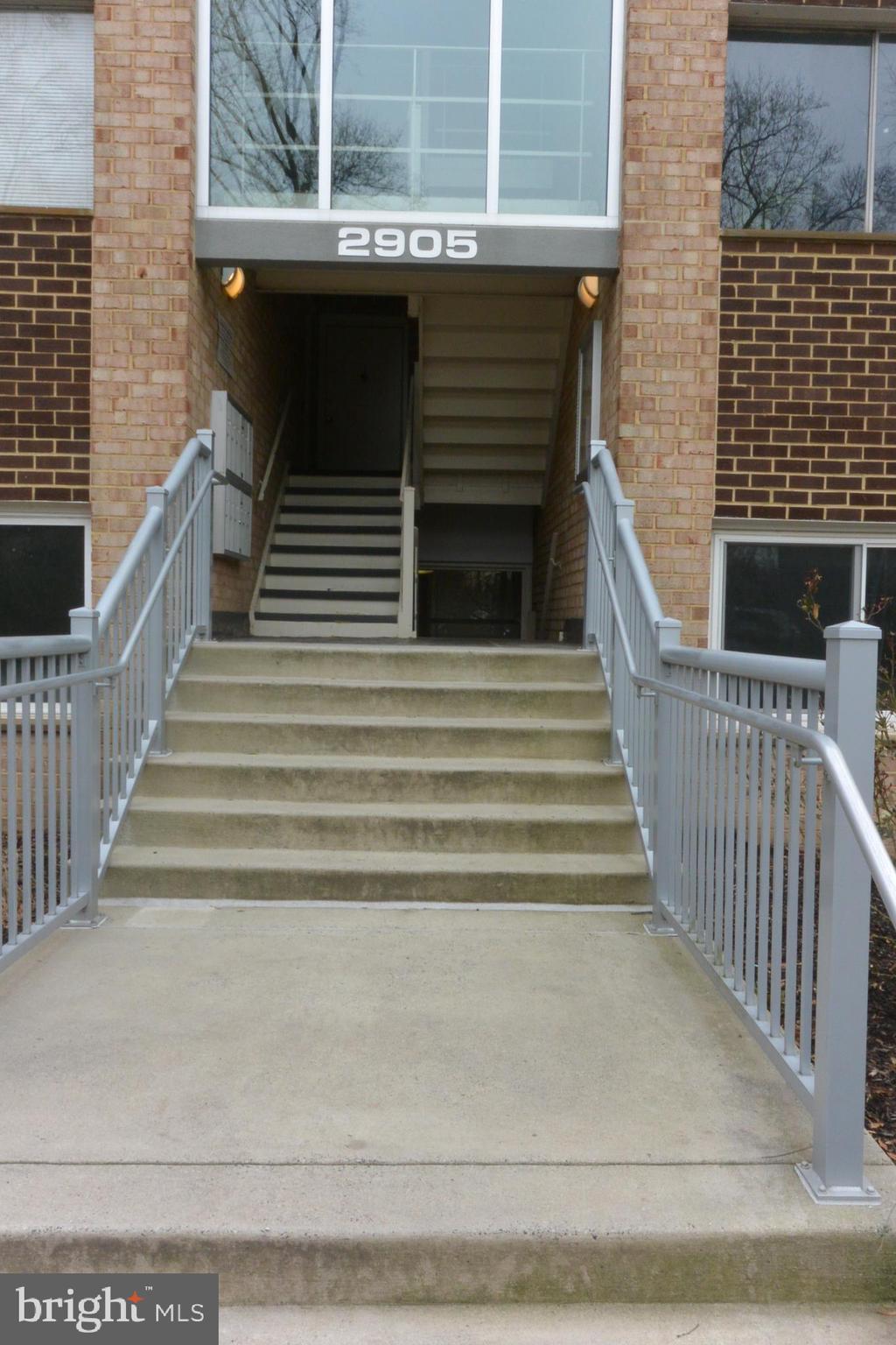 2905 Charing Cross Road, Unit 2 Falls Church, VA 22042 - Photo 2 of 36 Gallery Image 2
