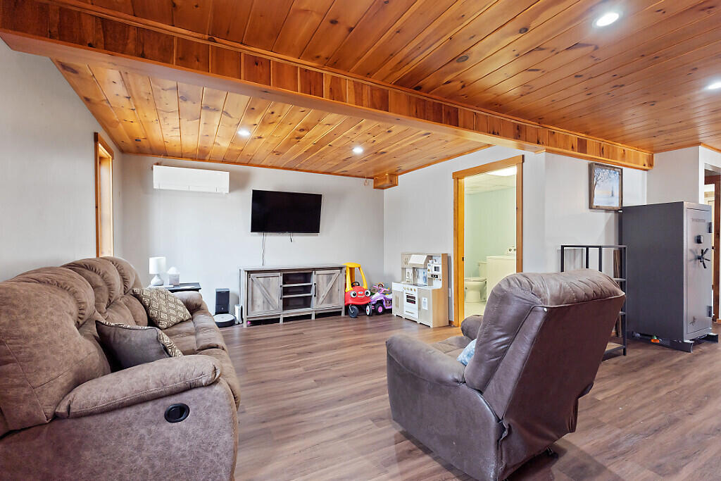 71 Barton Hill Road Anson, ME 04911 - Photo 44 of 82 46_BP5A9331_DxO_mls