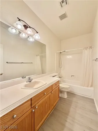 $2,795 | 3889 Palm Island Court, Las Vegas, NV 89147