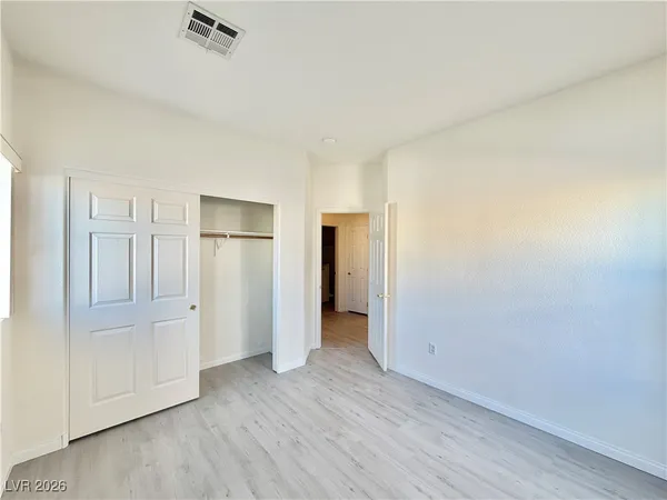 $2,795 | 3889 Palm Island Court, Las Vegas, NV 89147
