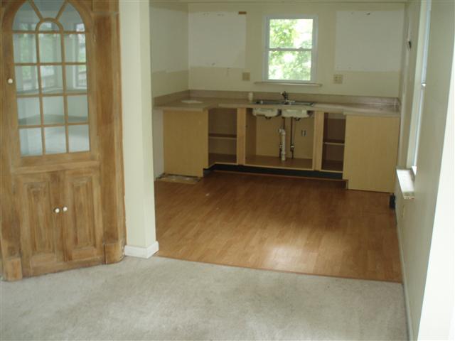8586 North River Road Marine City, MI 48039 - Photo 13 of 23 31063182-12.JPG