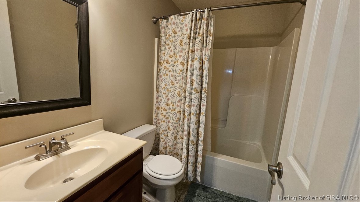 1508 High Meadow Road Jeffersonville, IN 47130 - Photo 22 of 31 2nd Bathroom