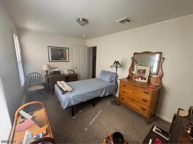 $2,400 | 27 Broad Street, Flemington, NJ 08822