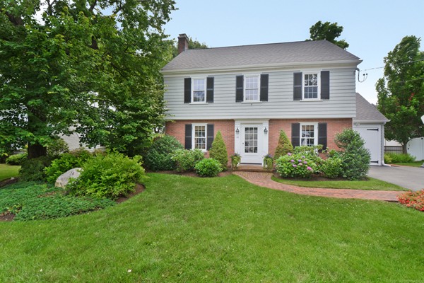 24 Chesterfield Road Milton, MA 02186 - Photo 1 of 18 Gallery Image 1