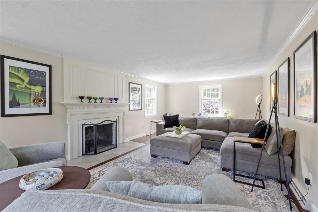 9 Butternut Road Westford, MA 01886 - Photo 7 of 42