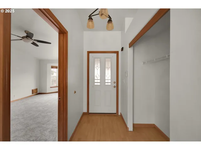 $429,900 | 589 Mary Neal Lane, Creswell, OR 97426