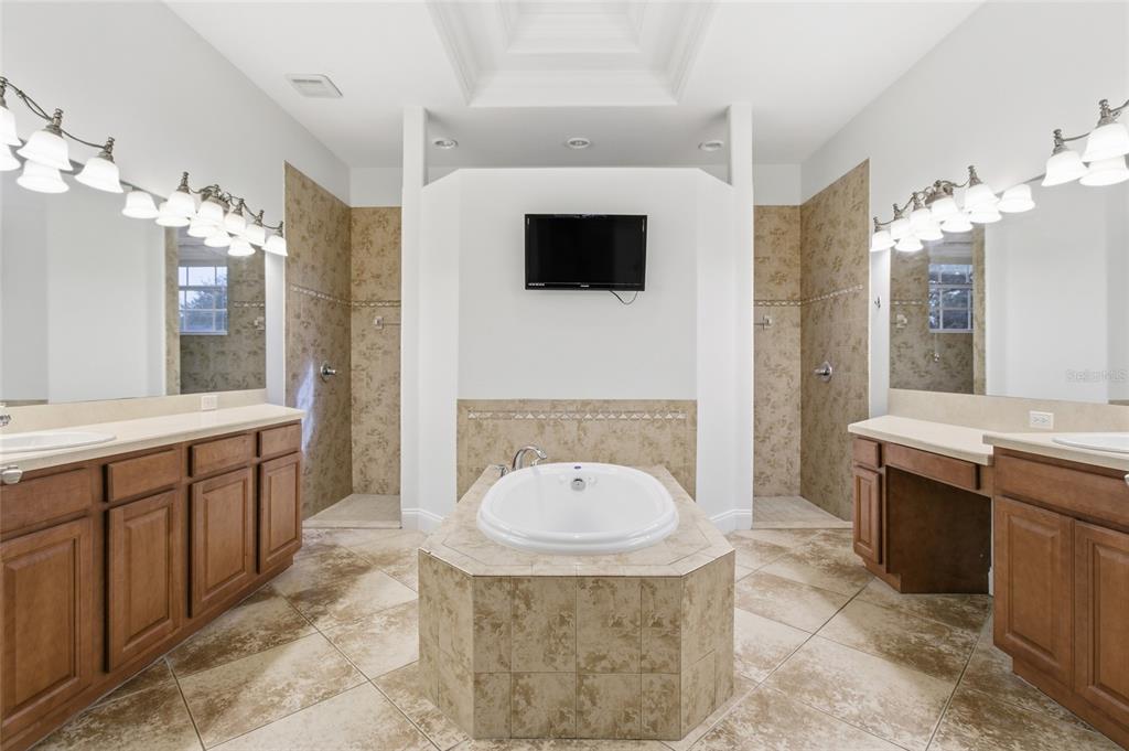 2514 Martucci Road Seffner, FL 33584 - Photo 11 of 33