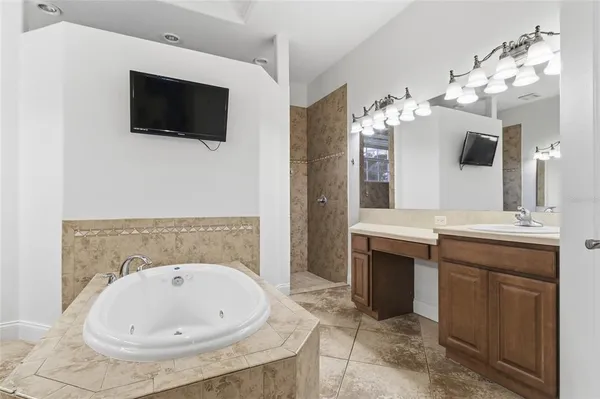 $950,000 | 2514 Martucci Road, Seffner, FL 33584