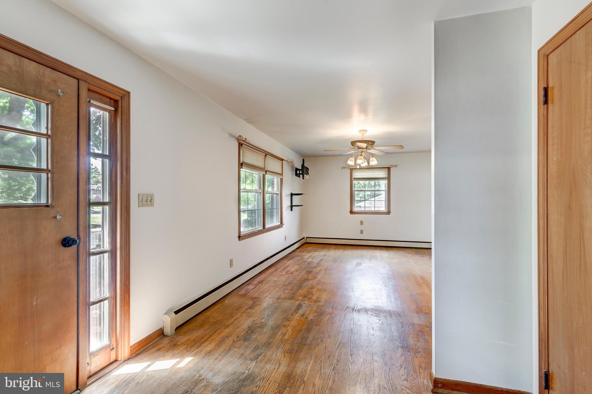 112 East Nicodemus Road Westminster, MD 21157 - Photo 3 of 52