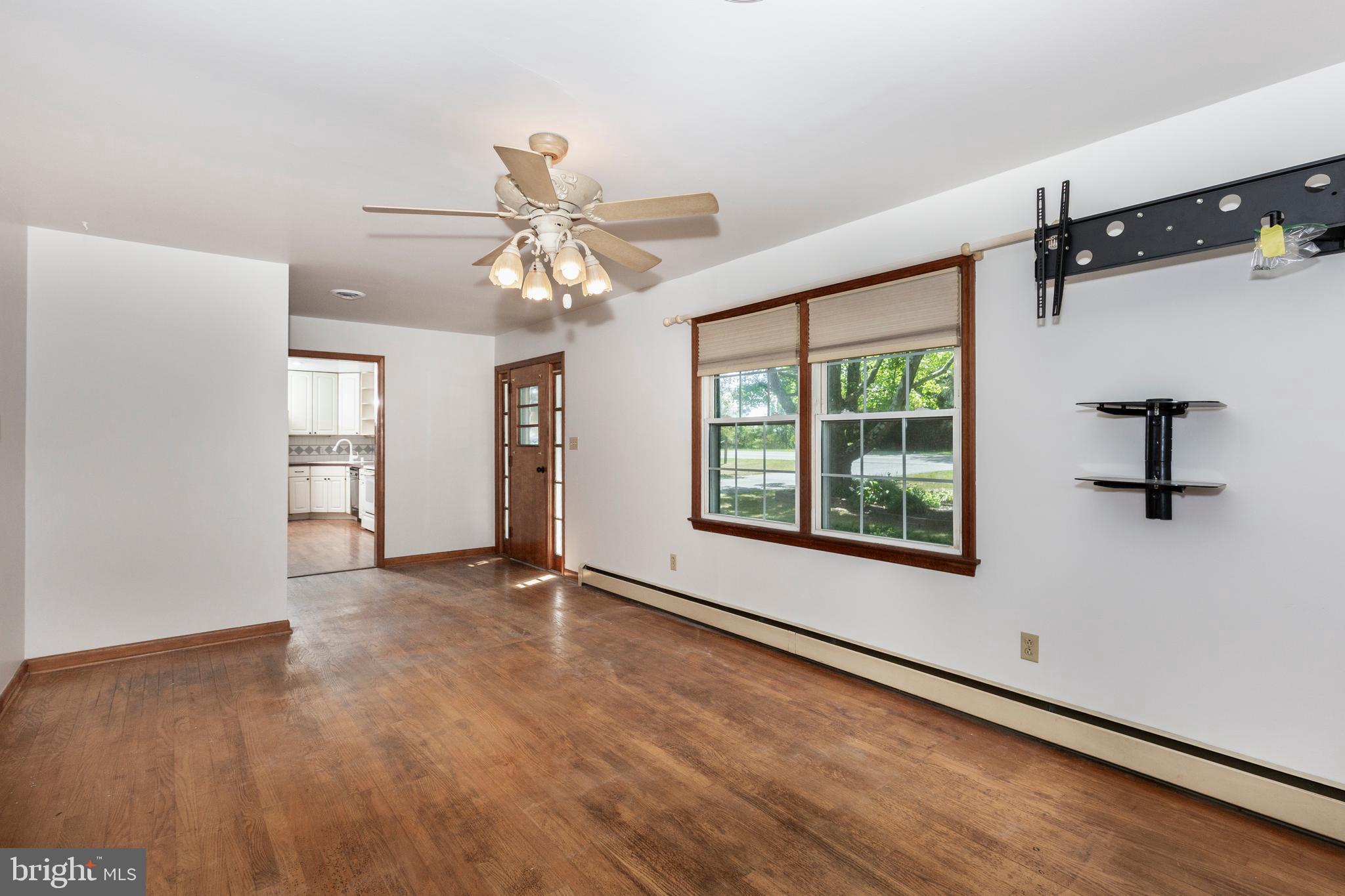 112 East Nicodemus Road Westminster, MD 21157 - Photo 6 of 52