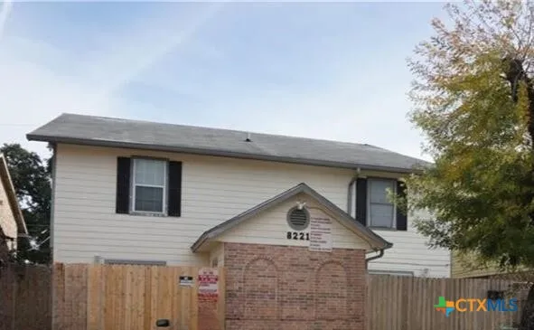 $800 | 8221 Sam Rayburn Drive, Unit 101, Austin, TX 78753