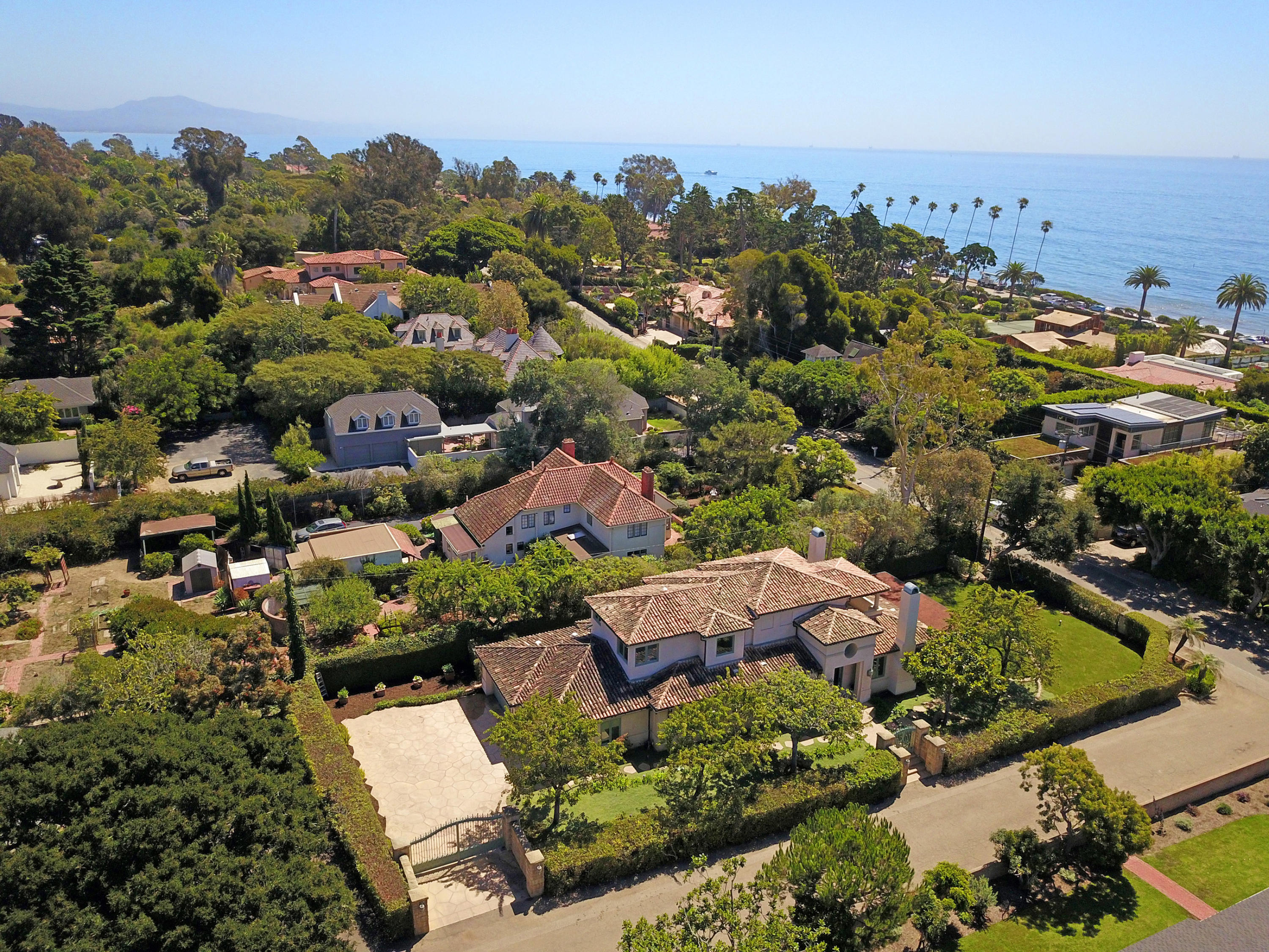 an aerial view of multiple house