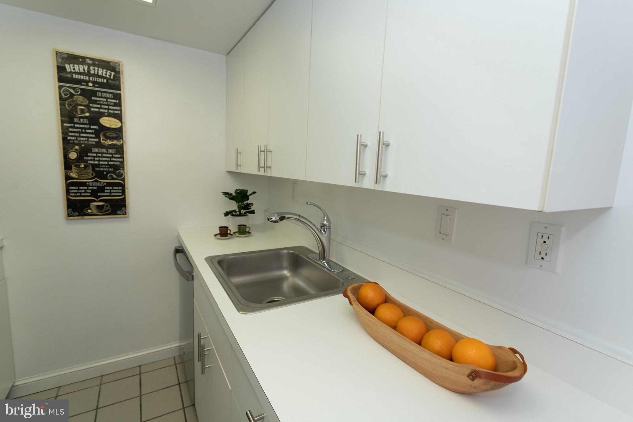 410 5th Street Northeast, Unit 23 Washington, DC 20002 - Photo 16 of 30 Counter Space