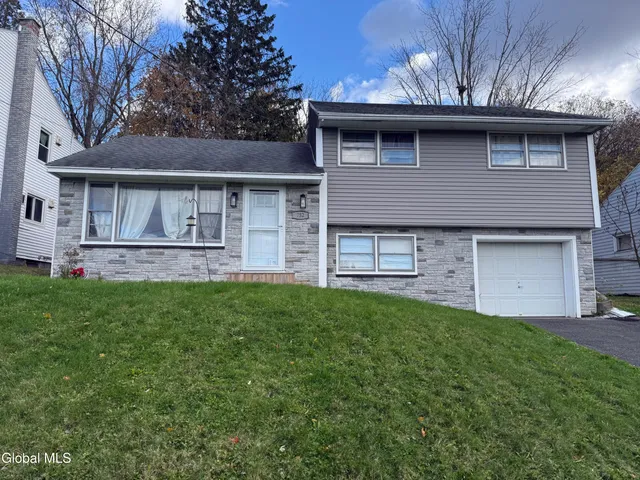 $244,900 | 752 7th Avenue, Troy, NY 12182